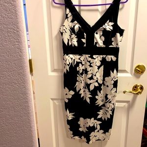 WHBM black and white dress. Size 4